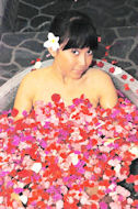 Flower Bath - Stone Bathtub - Bali Green Spa